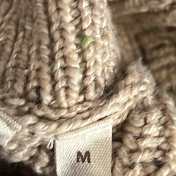 Soft Surroundings Womans Oversized Pullover Scallop V Neck tan Sweater Size M. - Picture 5 of 7